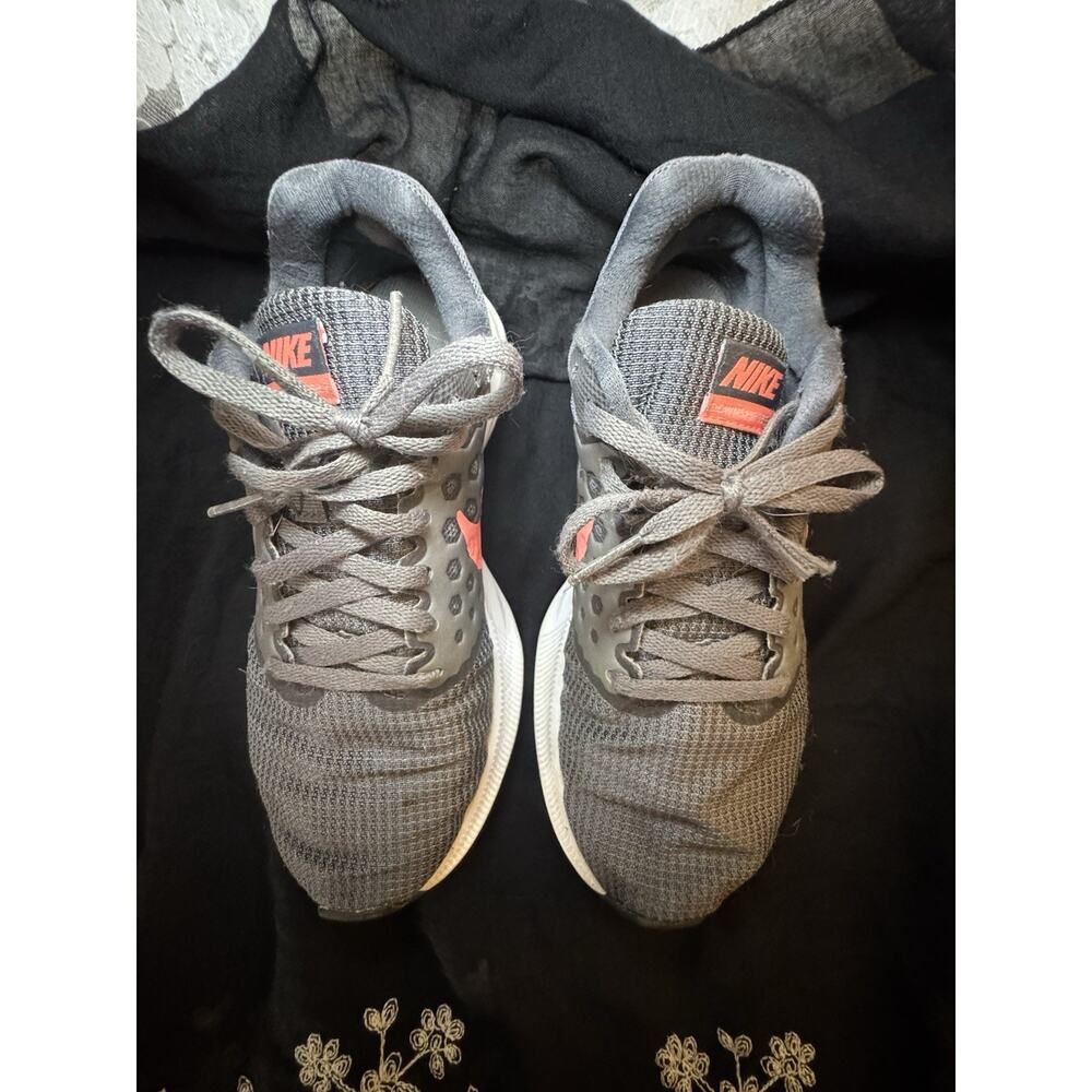 Size 7 - Nike Downshifter 7 Grey Lava Glow W - Picture 3 of 11